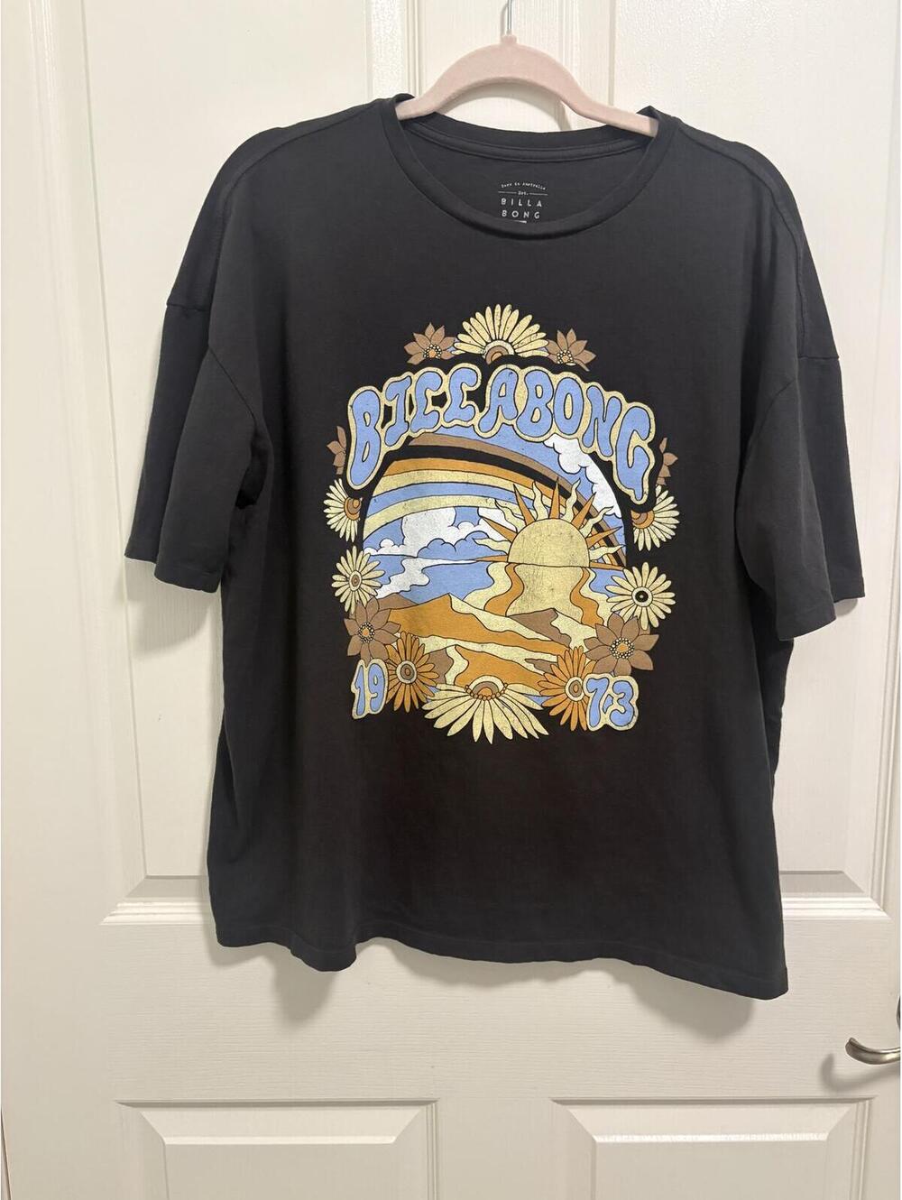Billabong 1973 Graphic T-Shirt Medium Black